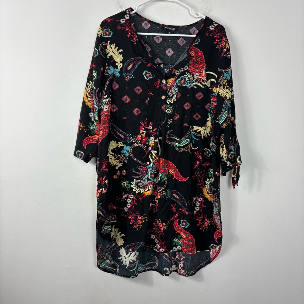 Dark Floral Tunic Womens XL Mixed Paisley Print Henley Button Tie Roz & Ali